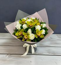 Букет цветов из:  Орхидеи и Розы в Семеновское