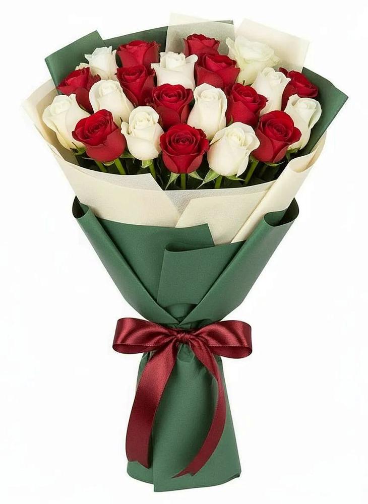 Букет Микс из красных и белых роз в Семеновское