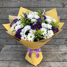 Букет цветов из:  Ирисы, Хризантемы и Ромашки в Семеновское
