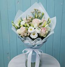 Букет цветов из:  Розы и Лизиантусы в Семеновское