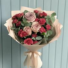 Букет цветов из:  Гвоздики и Розы в Семеновское